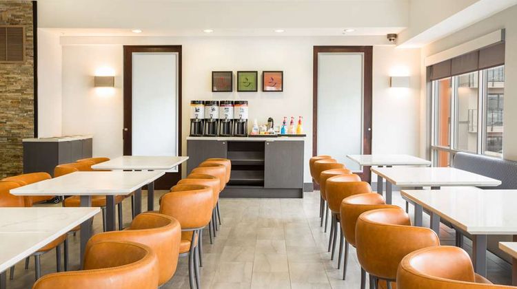Hampton Inn & Suites Seattle-Downtown Restaurant
