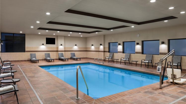 Hampton Inn Seattle/Everett Pool