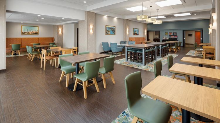Hampton Inn Seattle/Everett Restaurant