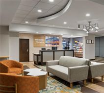 Hampton Inn Seattle/Everett Lobby