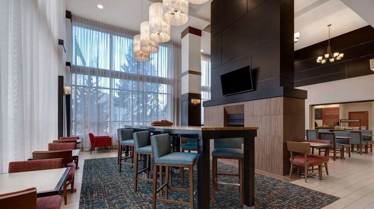 Hampton Inn & Suites-Seattle/Federal Way Lobby