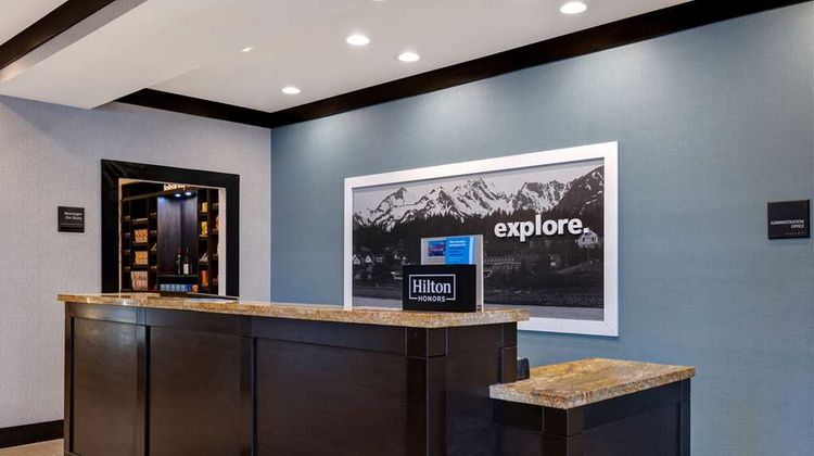 Hampton Inn & Suites-Seattle/Federal Way Lobby