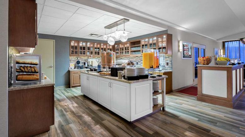 <b>Homewood Suites by Hilton Seattle Restaurant</b>. Images powered by <a href="https://iceportal.shijigroup.com/" title="IcePortal" target="_blank">IcePortal</a>.