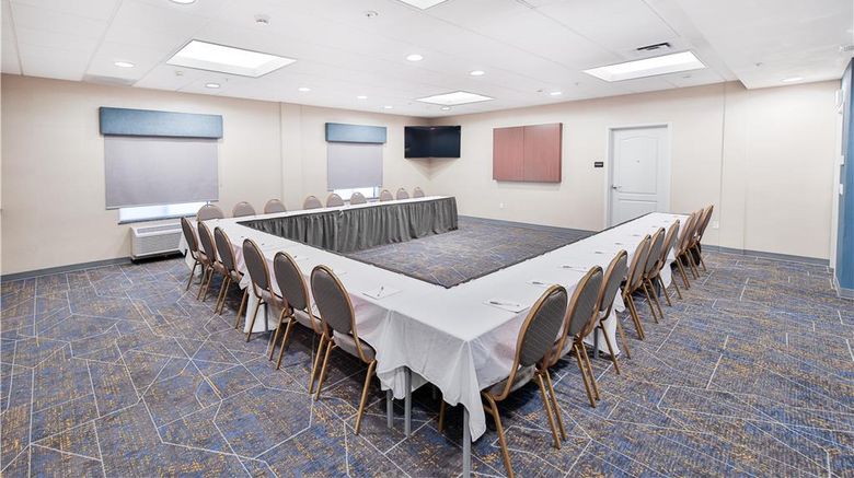<b>Hampton Inn & Suites Seattle/Kent Meeting</b>. Images powered by <a href="https://iceportal.shijigroup.com/" title="IcePortal" target="_blank">IcePortal</a>.