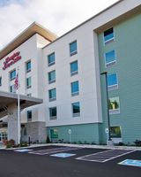 Hampton Inn & Suites Bellevue Downtown