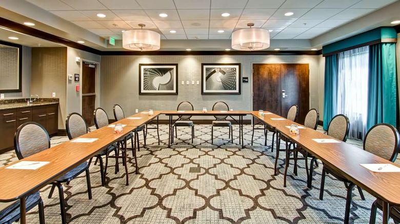 <b>Hampton Inn & Suites Bellevue Downtown Meeting</b>. Images powered by <a href="https://iceportal.shijigroup.com/" title="IcePortal" target="_blank">IcePortal</a>.