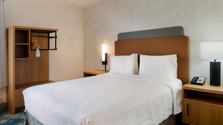Hampton Inn Seattle-Airport Room