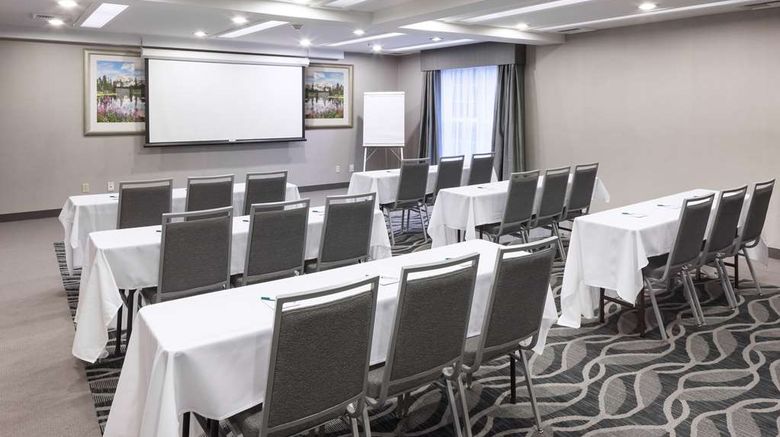 <b>Homewood Suites by Hilton Meeting</b>. Images powered by <a href="https://iceportal.shijigroup.com/" title="IcePortal" target="_blank">IcePortal</a>.