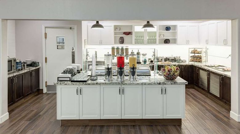 <b>Homewood Suites by Hilton Restaurant</b>. Images powered by <a href="https://iceportal.shijigroup.com/" title="IcePortal" target="_blank">IcePortal</a>.