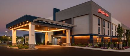 Hampton Inn Seekonk Exterior