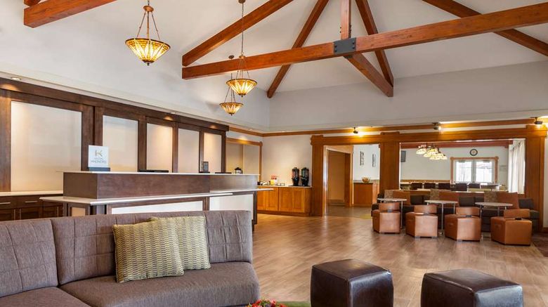 <b>Homewood Suites San Francisco Airport Lobby</b>. Images powered by <a href="https://iceportal.shijigroup.com/" title="IcePortal" target="_blank">IcePortal</a>.