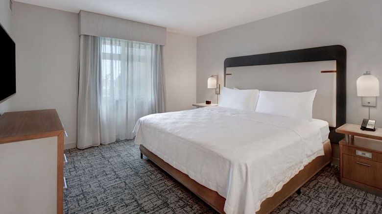 <b>Homewood Suites San Francisco Airport Room</b>. Images powered by <a href="https://iceportal.shijigroup.com/" title="IcePortal" target="_blank">IcePortal</a>.