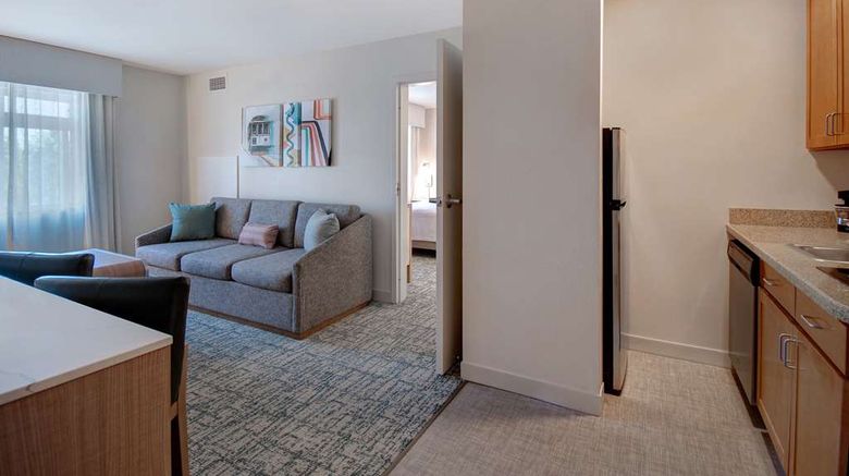 <b>Homewood Suites San Francisco Airport Room</b>. Images powered by <a href="https://iceportal.shijigroup.com/" title="IcePortal" target="_blank">IcePortal</a>.