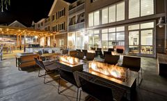 Homewood Stes Hilton Oakland-Waterfront