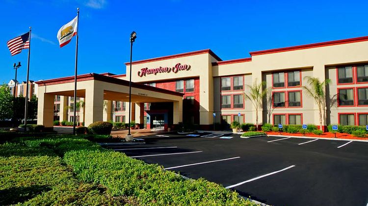 Hampton Inn Fremont Exterior
