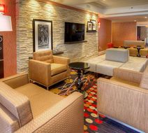 Hampton Inn Fremont Lobby