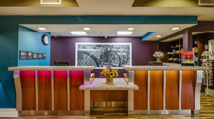 Hampton Inn San Francisco Arpt Lobby