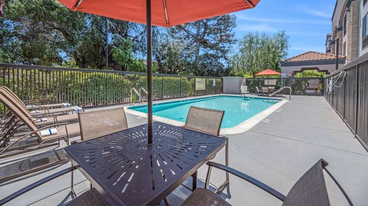 Hampton Inn Hayward Pool