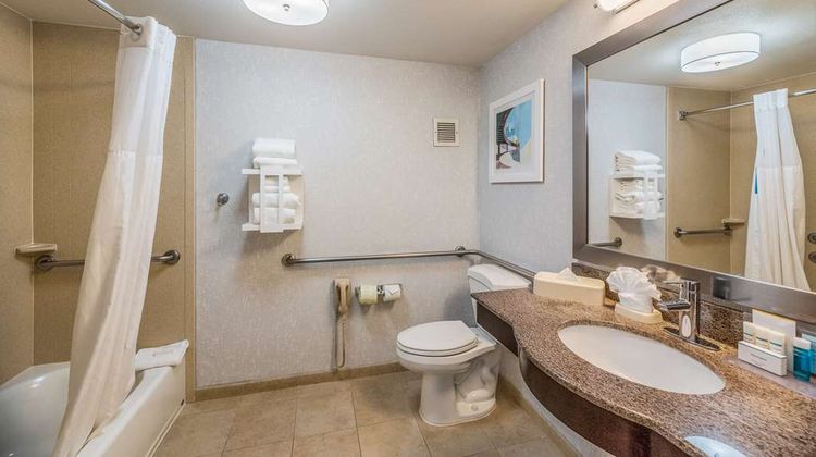 Hampton Inn Hayward Room