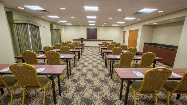 Hampton Inn & Suites Lenox Meeting