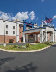 Hampton Inn & Suites Lenox