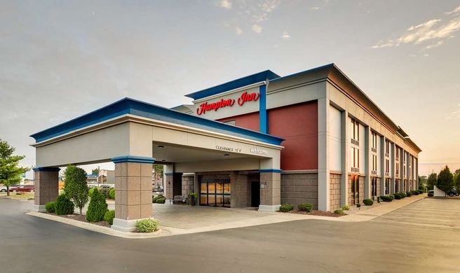Hampton Inn Lebanon Exterior