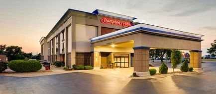 Hampton Inn Lebanon Exterior