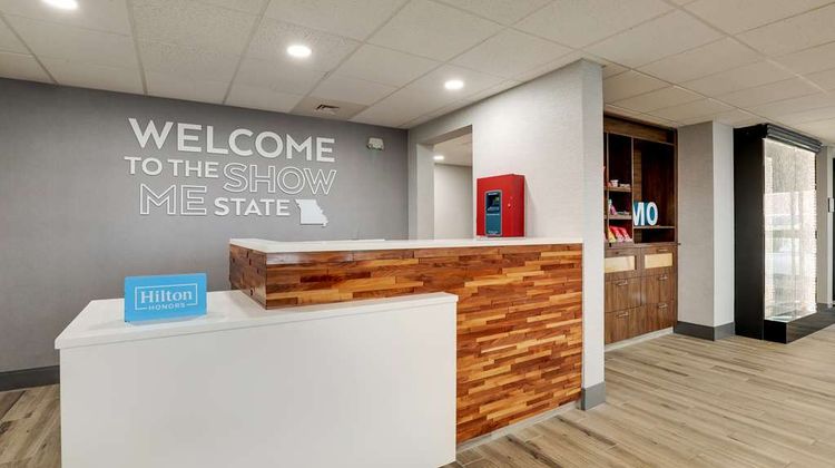 Hampton Inn Lebanon Lobby