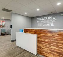 Hampton Inn Lebanon Lobby