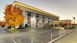 <b>Hampton Inn Springfield Exterior</b>. Images powered by <a href="https://iceportal.shijigroup.com/" title="IcePortal" target="_blank">IcePortal</a>.