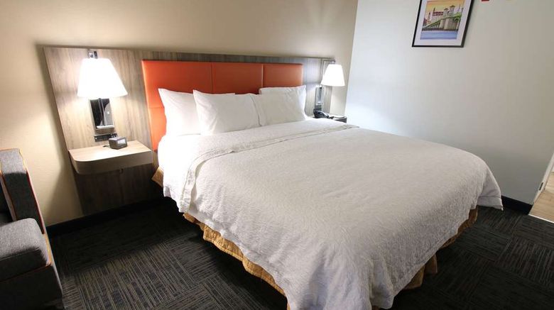 <b>Hampton Inn St Augustine - I-95 Room</b>. Images powered by <a href="https://iceportal.shijigroup.com/" title="IcePortal" target="_blank">IcePortal</a>.