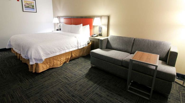 <b>Hampton Inn St Augustine - I-95 Room</b>. Images powered by <a href="https://iceportal.shijigroup.com/" title="IcePortal" target="_blank">IcePortal</a>.