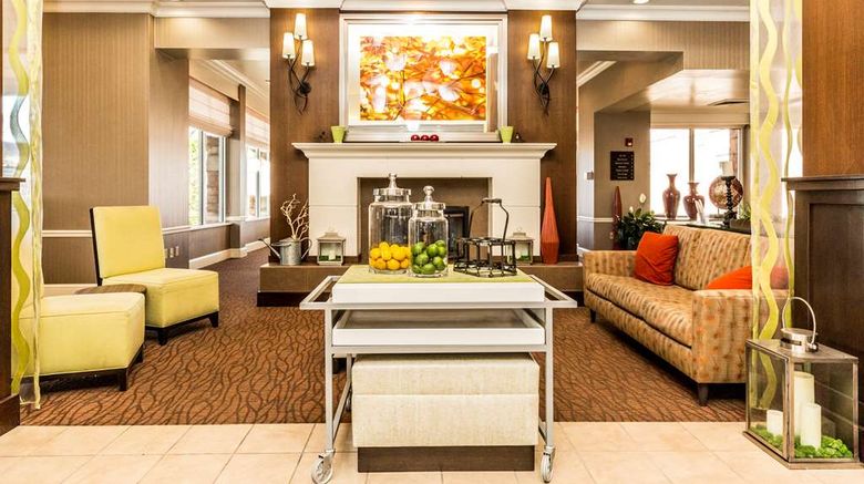 <b>Hilton Garden Inn St. George Lobby</b>. Images powered by <a href="https://iceportal.shijigroup.com/" title="IcePortal" target="_blank">IcePortal</a>.
