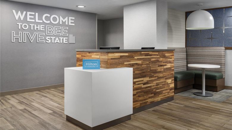 <b>Hampton Inn St. George Lobby</b>. Images powered by <a href="https://iceportal.shijigroup.com/" title="IcePortal" target="_blank">IcePortal</a>.