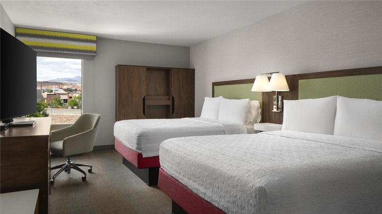 <b>Hampton Inn St. George Room</b>. Images powered by <a href="https://iceportal.shijigroup.com/" title="IcePortal" target="_blank">IcePortal</a>.