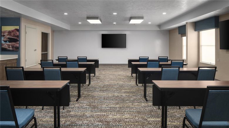 <b>Hampton Inn St. George Meeting</b>. Images powered by <a href="https://iceportal.shijigroup.com/" title="IcePortal" target="_blank">IcePortal</a>.