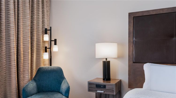 Hampton Inn South Hill Room