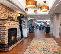 Hampton Inn South Hill Lobby