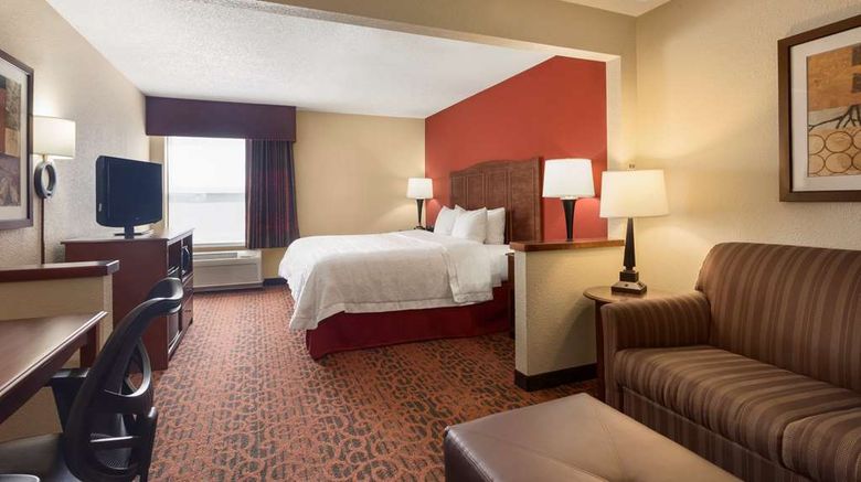 <b>Hampton Inn Shawnee Room</b>. Images powered by <a href="https://iceportal.shijigroup.com/" title="IcePortal" target="_blank">IcePortal</a>.