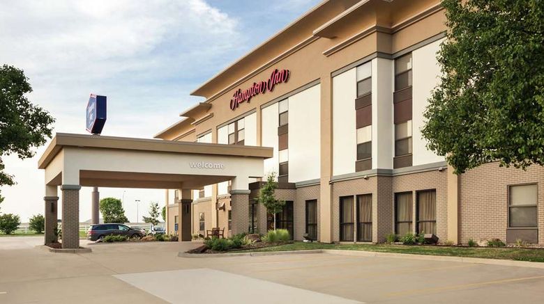 <b>Hampton Inn Shawnee Exterior</b>. Images powered by <a href="https://iceportal.shijigroup.com/" title="IcePortal" target="_blank">IcePortal</a>.