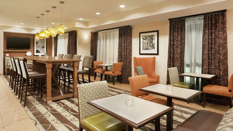 <b>Hampton Inn Shawnee Lobby</b>. Images powered by <a href="https://iceportal.shijigroup.com/" title="IcePortal" target="_blank">IcePortal</a>.