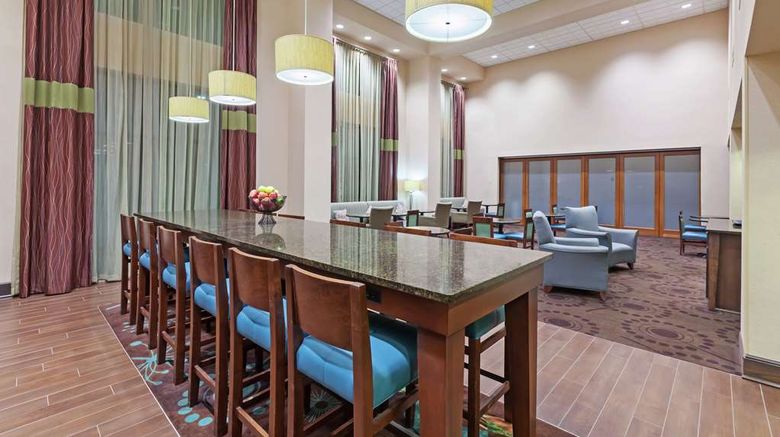 <b>Hampton Inn Shreveport Bossier Airline Lobby</b>. Images powered by <a href="https://iceportal.shijigroup.com/" title="IcePortal" target="_blank">IcePortal</a>.