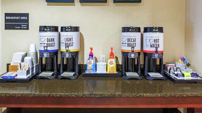 <b>Hampton Inn Shreveport Bossier Airline Restaurant</b>. Images powered by <a href="https://iceportal.shijigroup.com/" title="IcePortal" target="_blank">IcePortal</a>.