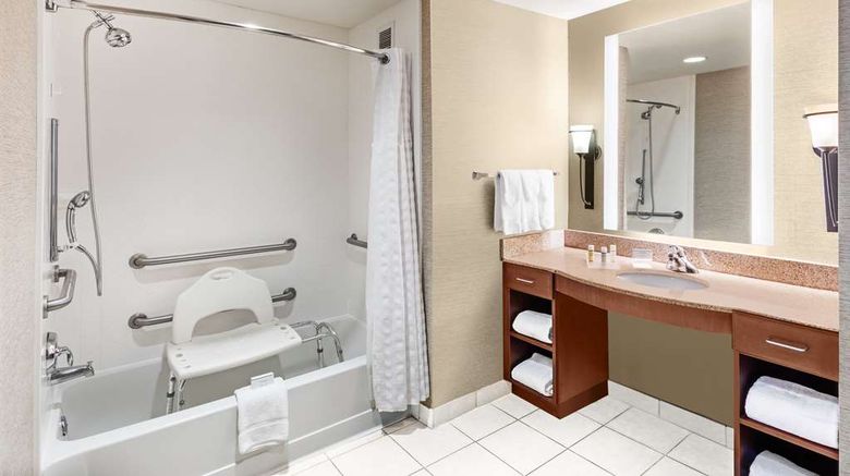<b>Homewood Suites Shreveport Room</b>. Images powered by <a href="https://iceportal.shijigroup.com/" title="IcePortal" target="_blank">IcePortal</a>.