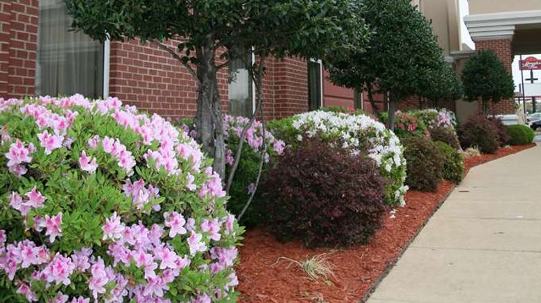 <b>Hampton Inn Shreveport Airport Exterior</b>. Images powered by <a href="https://iceportal.shijigroup.com/" title="IcePortal" target="_blank">IcePortal</a>.
