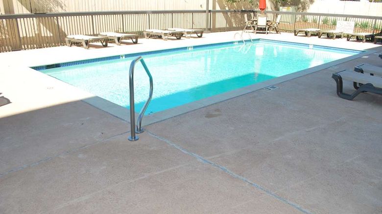 <b>Hampton Inn Shreveport Airport Pool</b>. Images powered by <a href="https://iceportal.shijigroup.com/" title="IcePortal" target="_blank">IcePortal</a>.