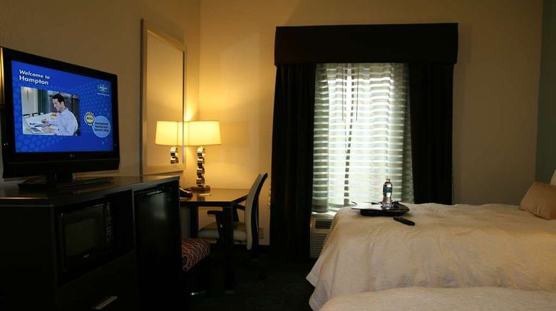 <b>Hampton Inn Shreveport Airport Room</b>. Images powered by <a href="https://iceportal.shijigroup.com/" title="IcePortal" target="_blank">IcePortal</a>.