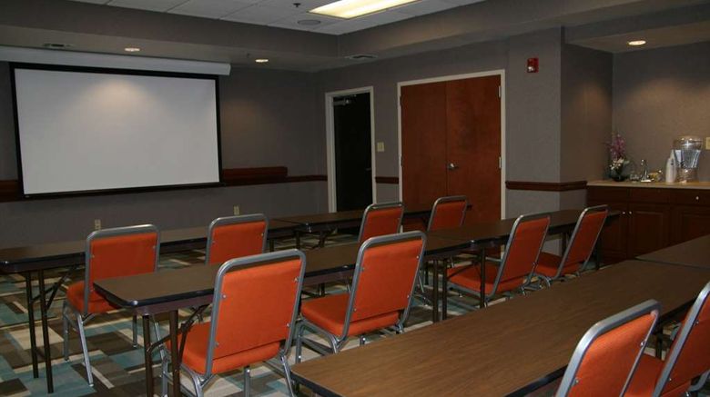 <b>Hampton Inn Shreveport Airport Meeting</b>. Images powered by <a href="https://iceportal.shijigroup.com/" title="IcePortal" target="_blank">IcePortal</a>.