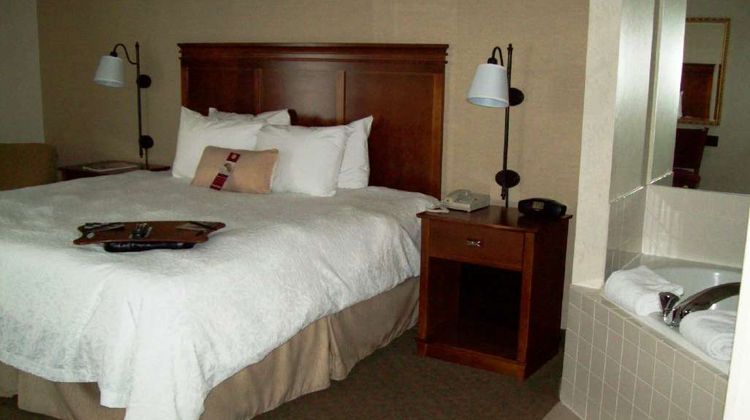 Hampton Inn Sidney Room