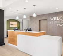 Hampton Inn Morgan Hill Lobby